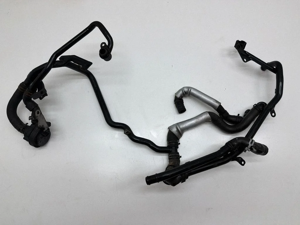 Coolant pipe/hose