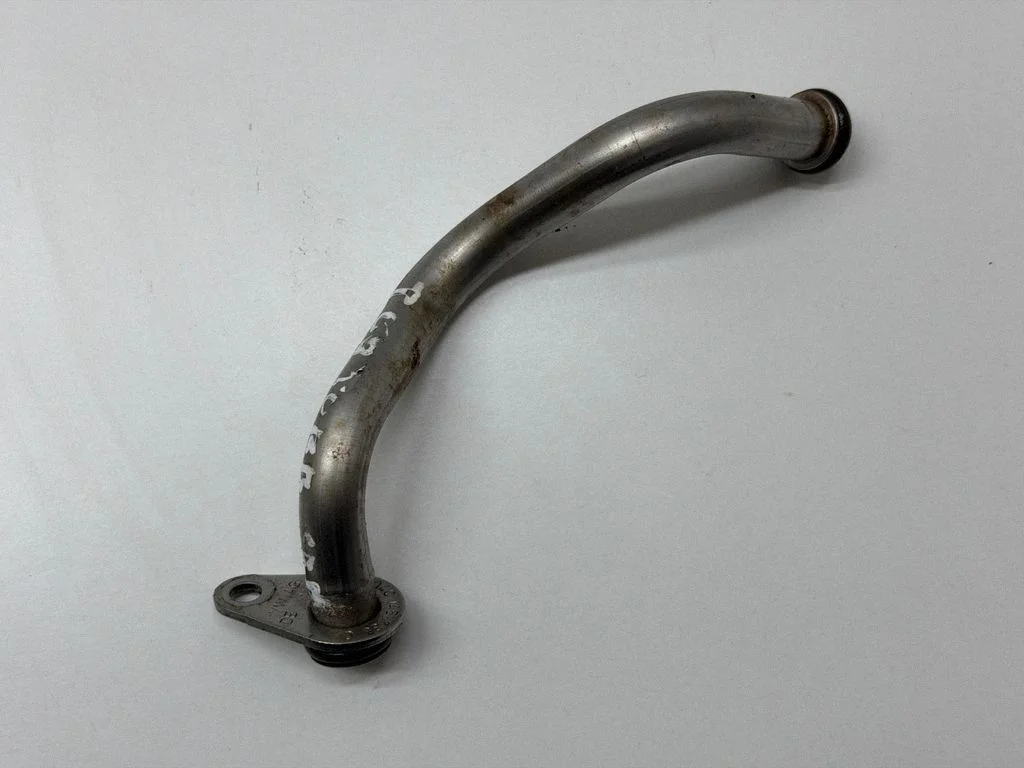 Määrimistoru(d)/-voolik(ud) 04C145735C