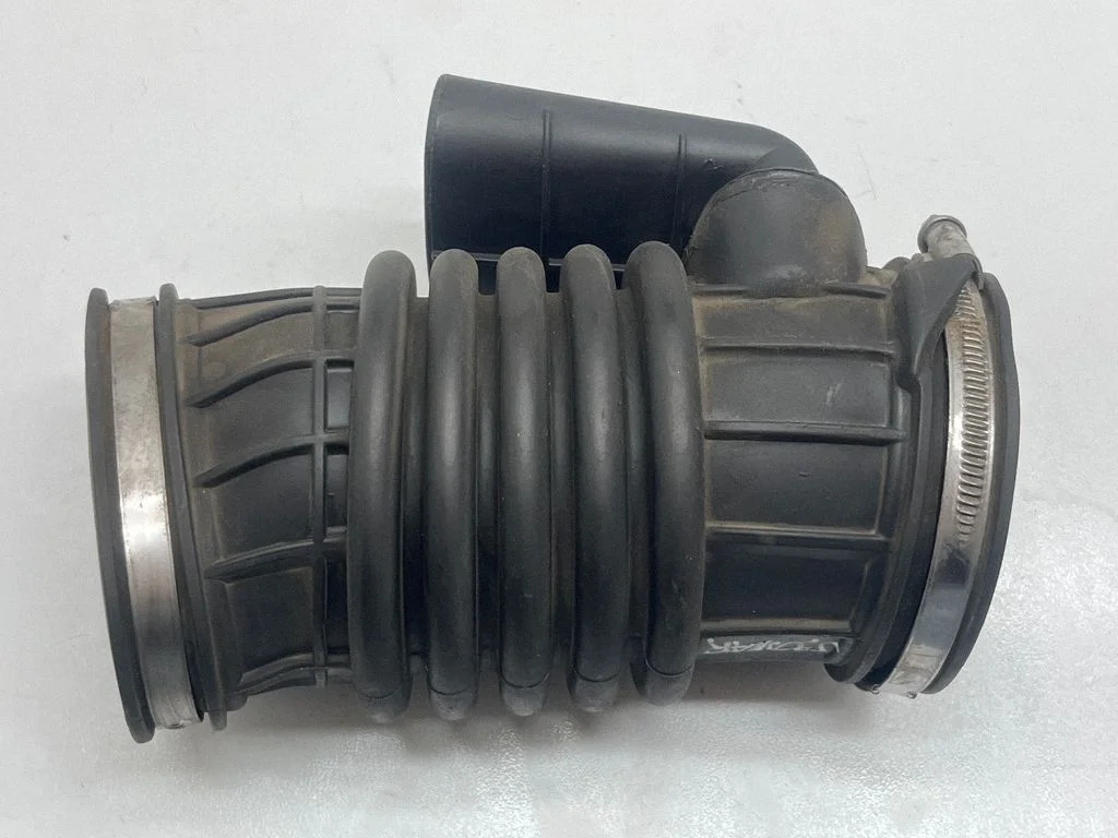 Air intake hose/pipe 31370310