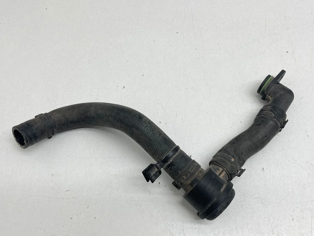 Breather hose/pipe 95B145675
