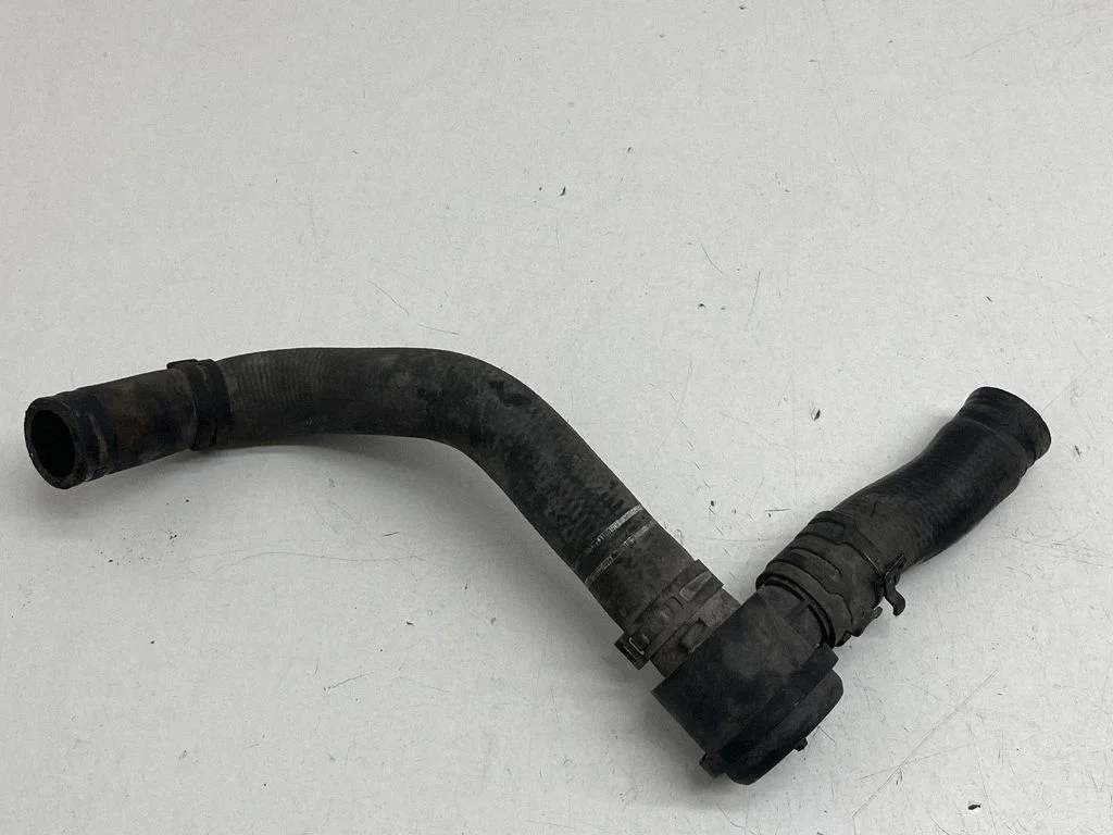 Breather hose/pipe 95B145675
