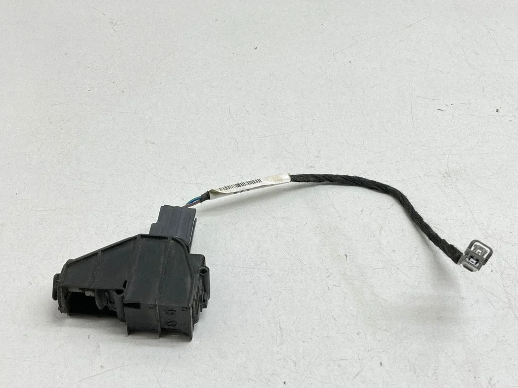 Kütusepaagi korgi lukk DG93220A206B