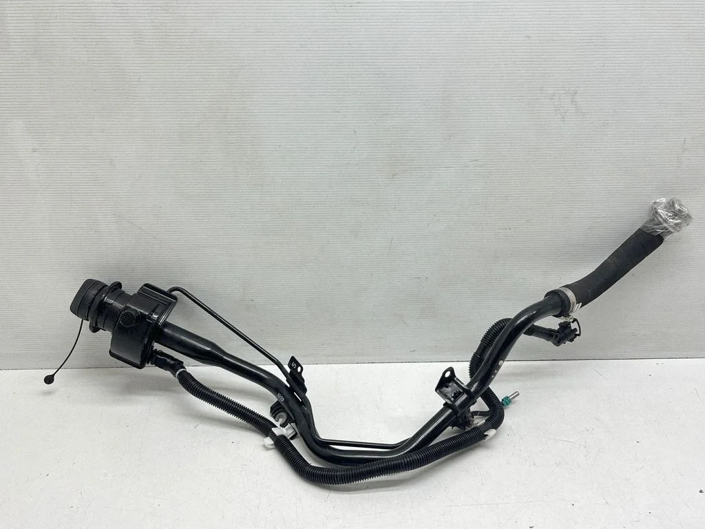 Fuel tank filler neck pipe 42072FN010