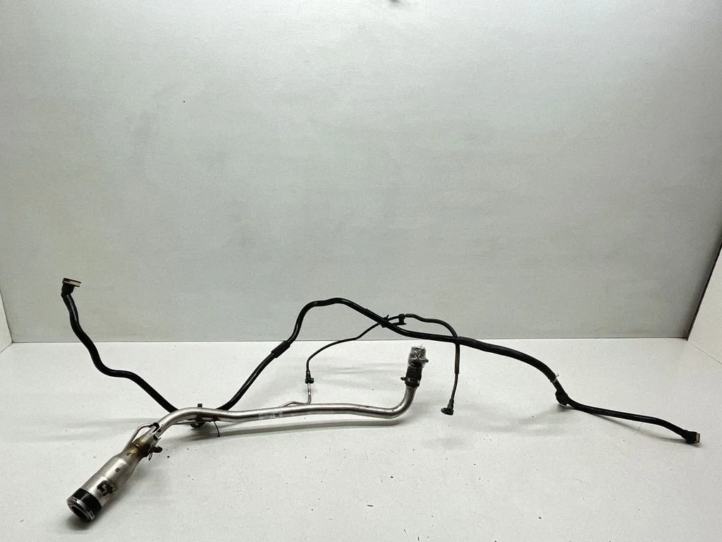 Fuel tank filler neck pipe 31432423