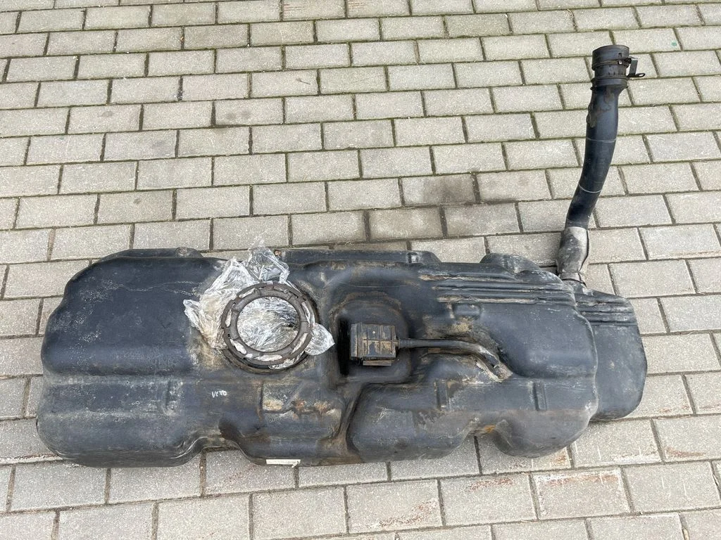 Fuel tank A4474701200