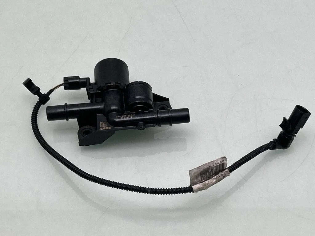 Fuel pressure regulator 5Q0201559A