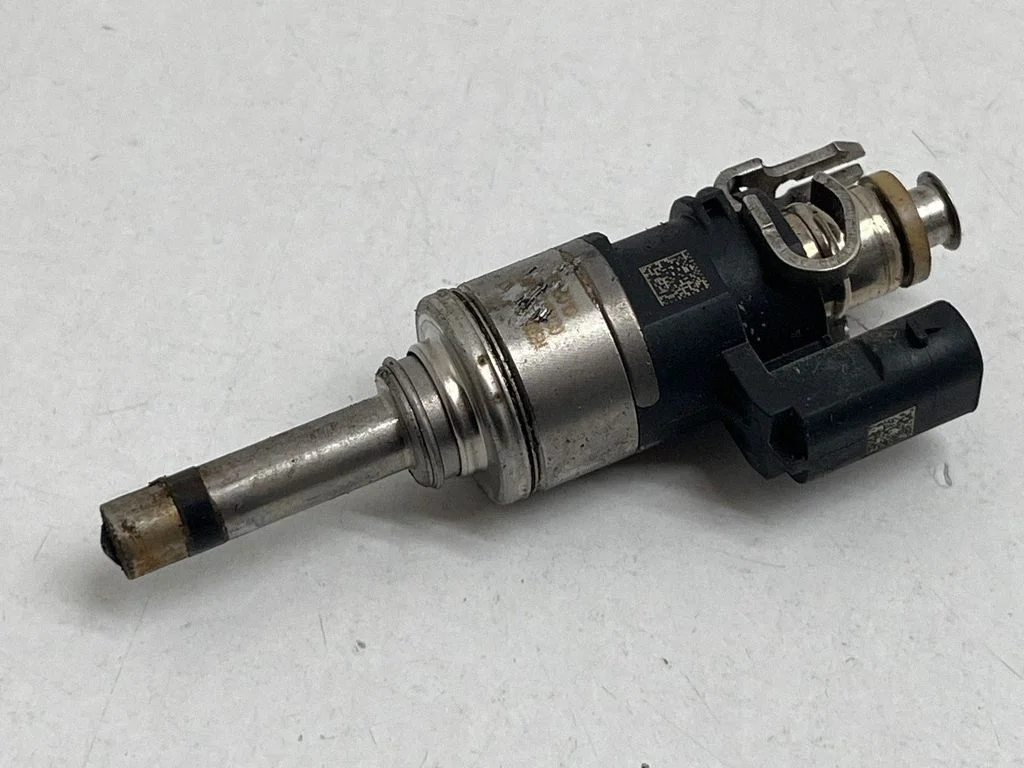 Fuel injector 94611012830