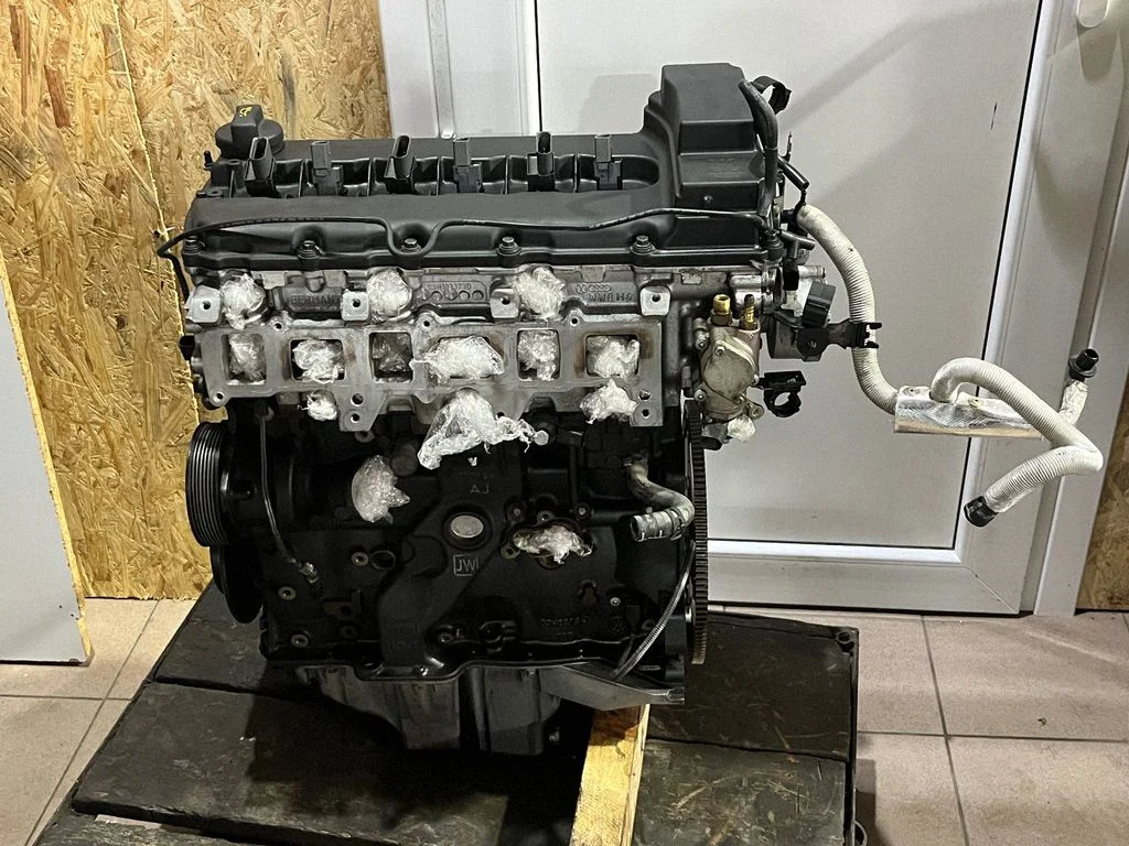 Engine CEYA