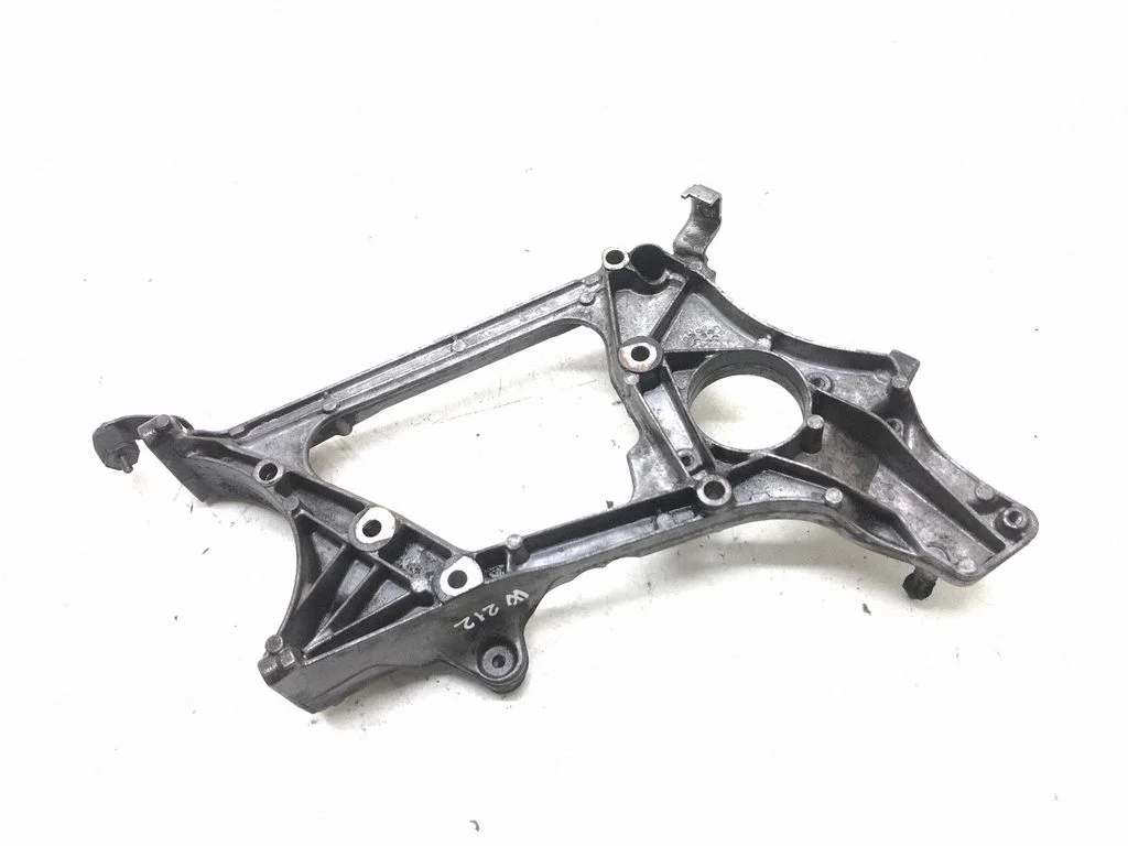Generator/alternator bracket – Mercedes-Benz E-Class W212 (2009-2016)