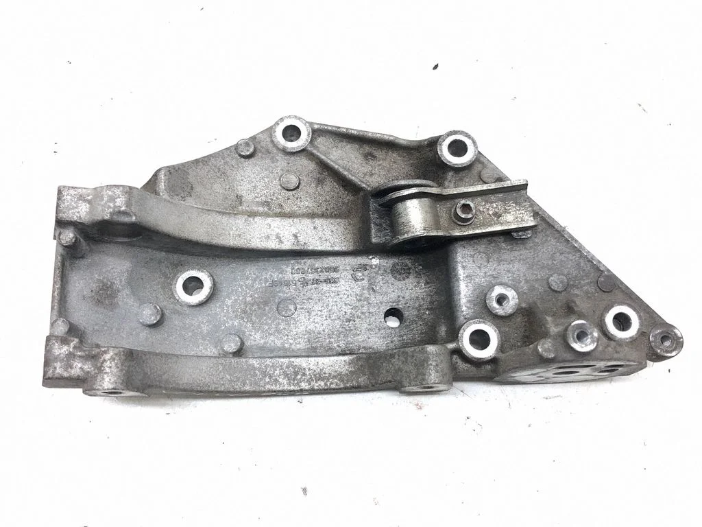 Generator/alternator bracket – Volvo S40 (2008-2012)