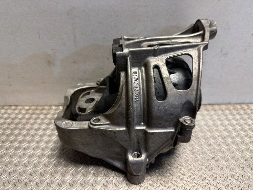 Mootoripadi 4M0199371FC