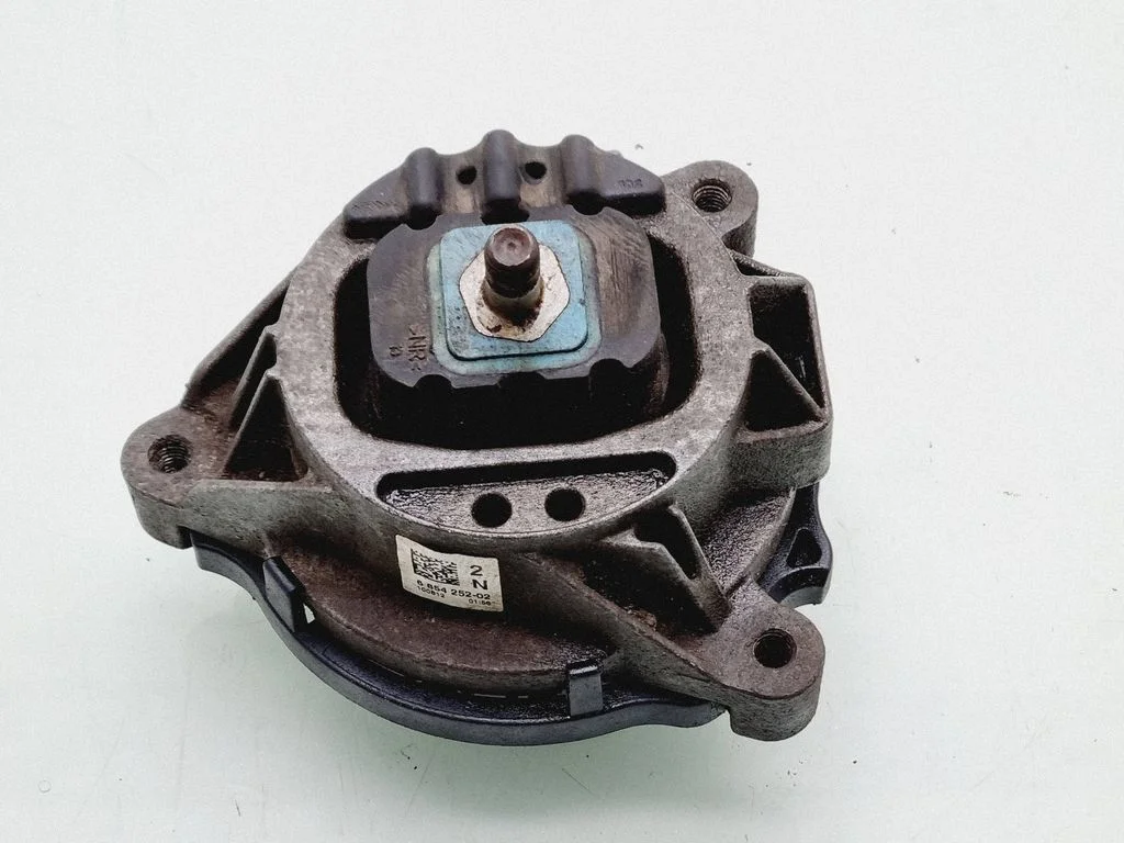 Engine mount vacuum valve – BMW 1 Series F20 F21 (2011-2019)