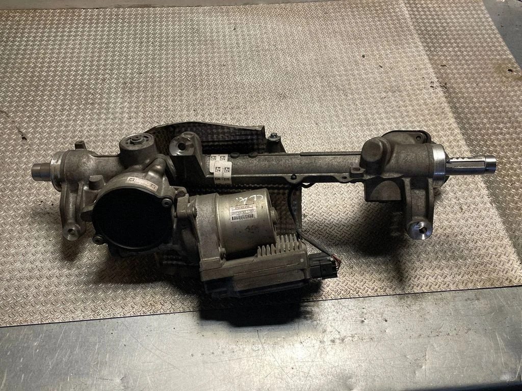 Steering rack – Mercedes-Benz CLA-Class C117 X117 W117 (2013-2019)