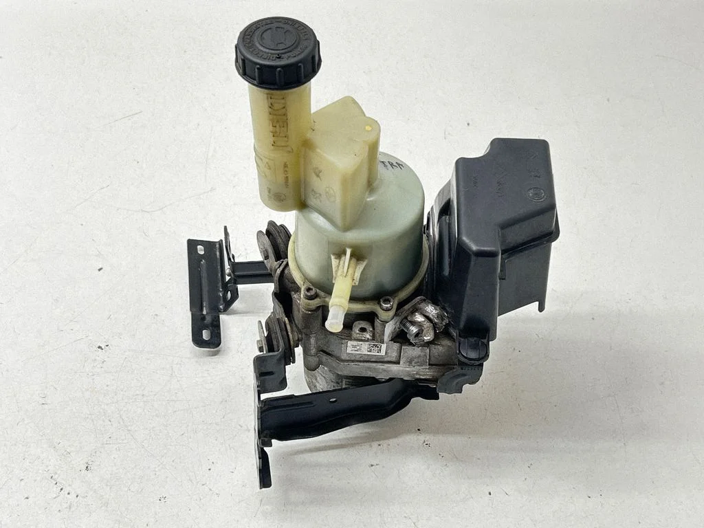 Stūres pastiprinātāja sūknis 9818127580