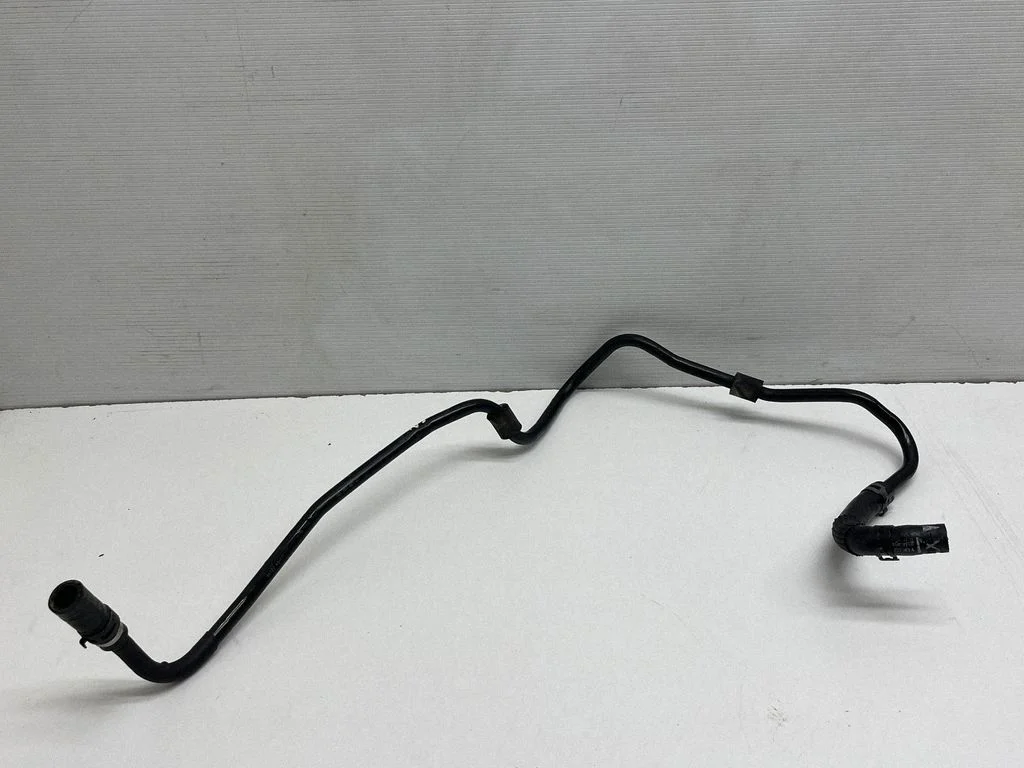Power steering hose/pipe/line L24881DB