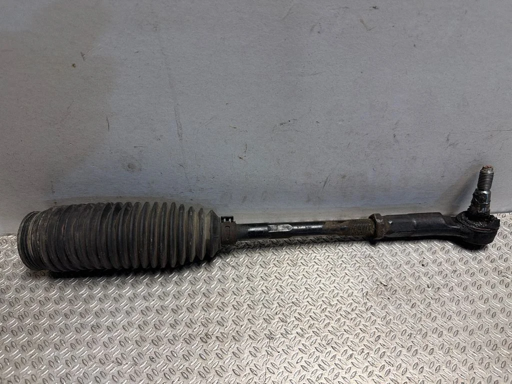 Steering tie rod – front left