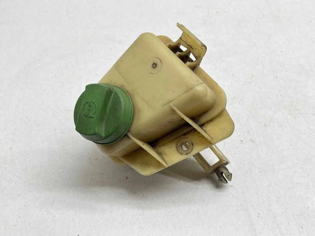 Power steering fluid tank/reservoir 7E0422371G