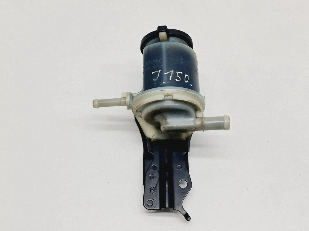 Power steering fluid tank/reservoir