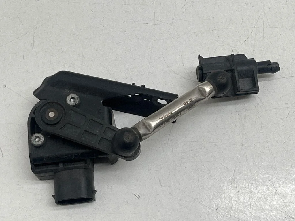 Headlight/headlamp level sensor 97034302203