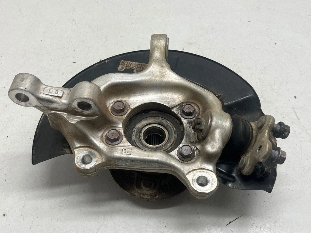 Front wheel hub spindle knuckle – front right