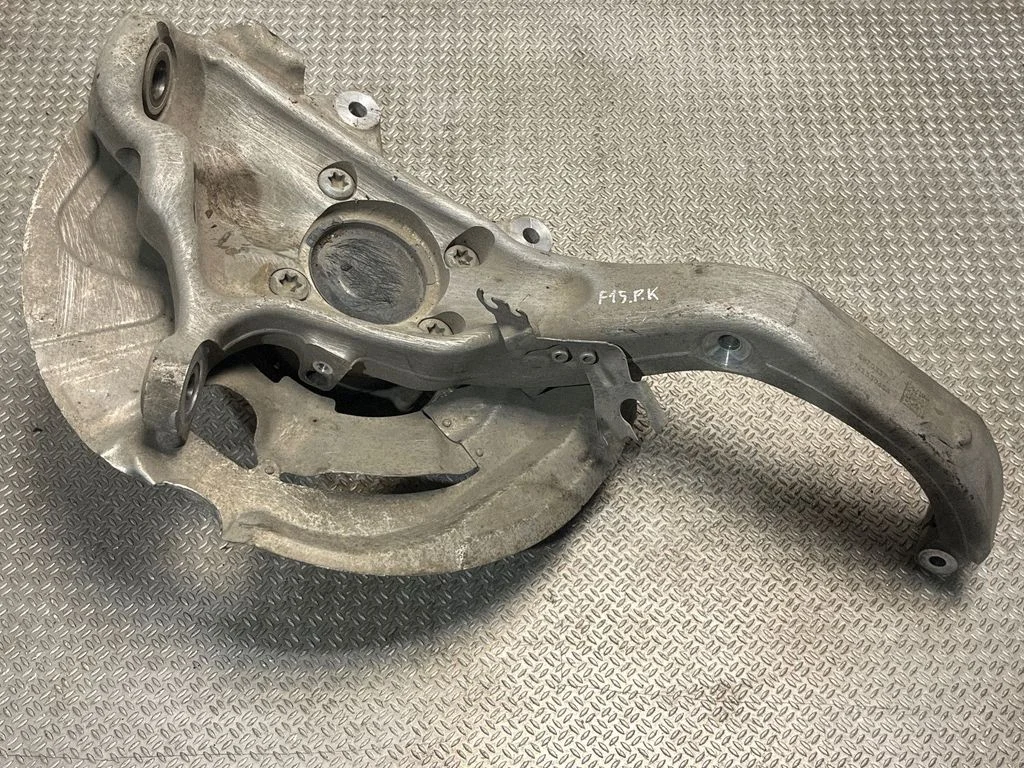 Front wheel hub spindle knuckle 6773733