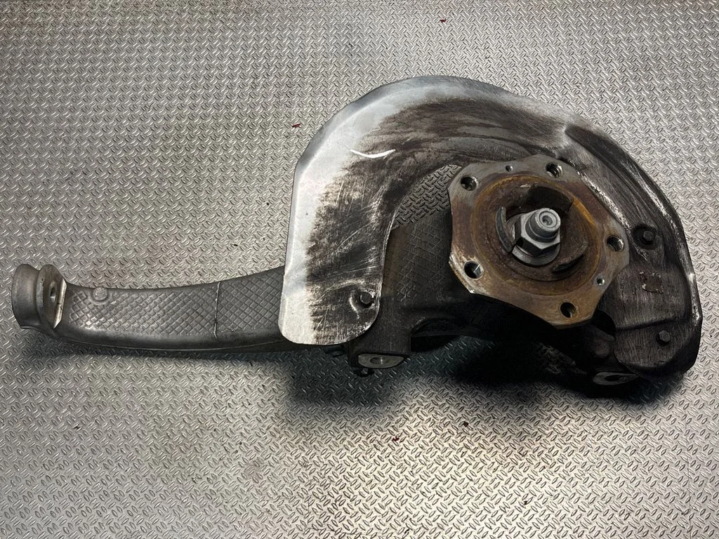 Front wheel hub spindle knuckle 97034115704