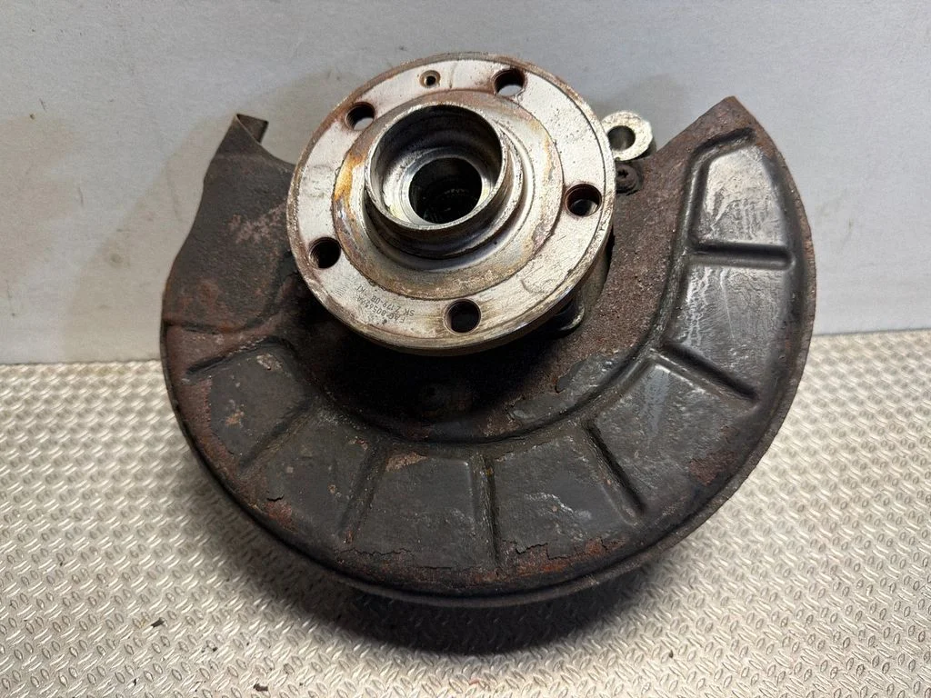 Front wheel hub 806417S