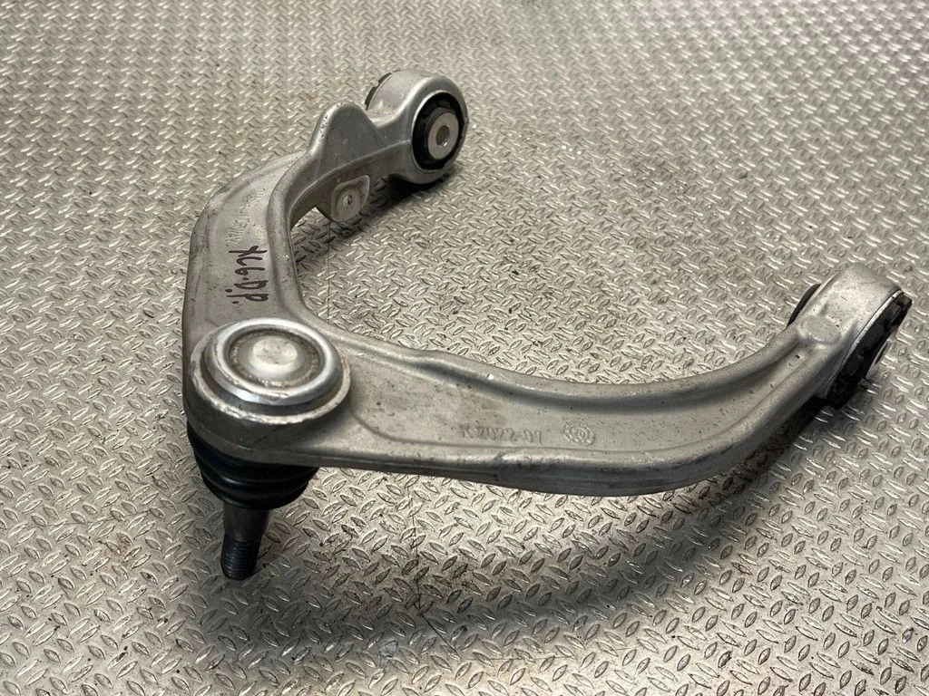Front upper control arm/wishbone 31360633