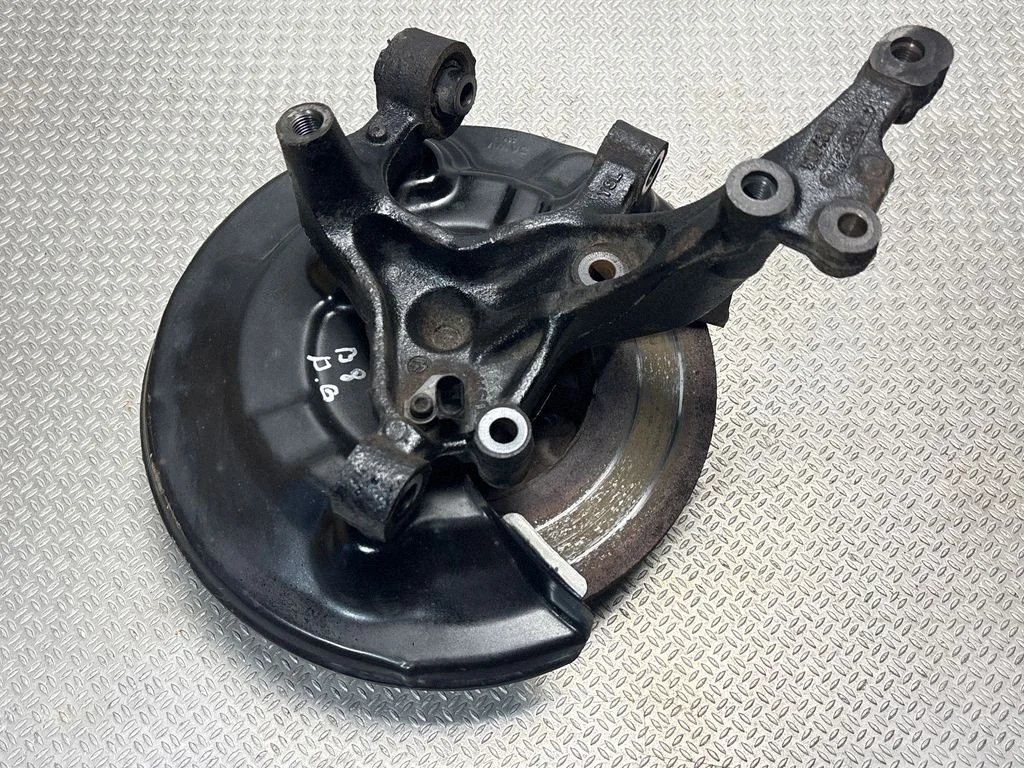 Rear wheel hub spindle/knuckle 5054363