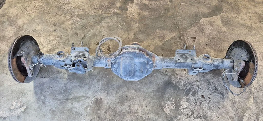 Rear axle beam 68270329AB