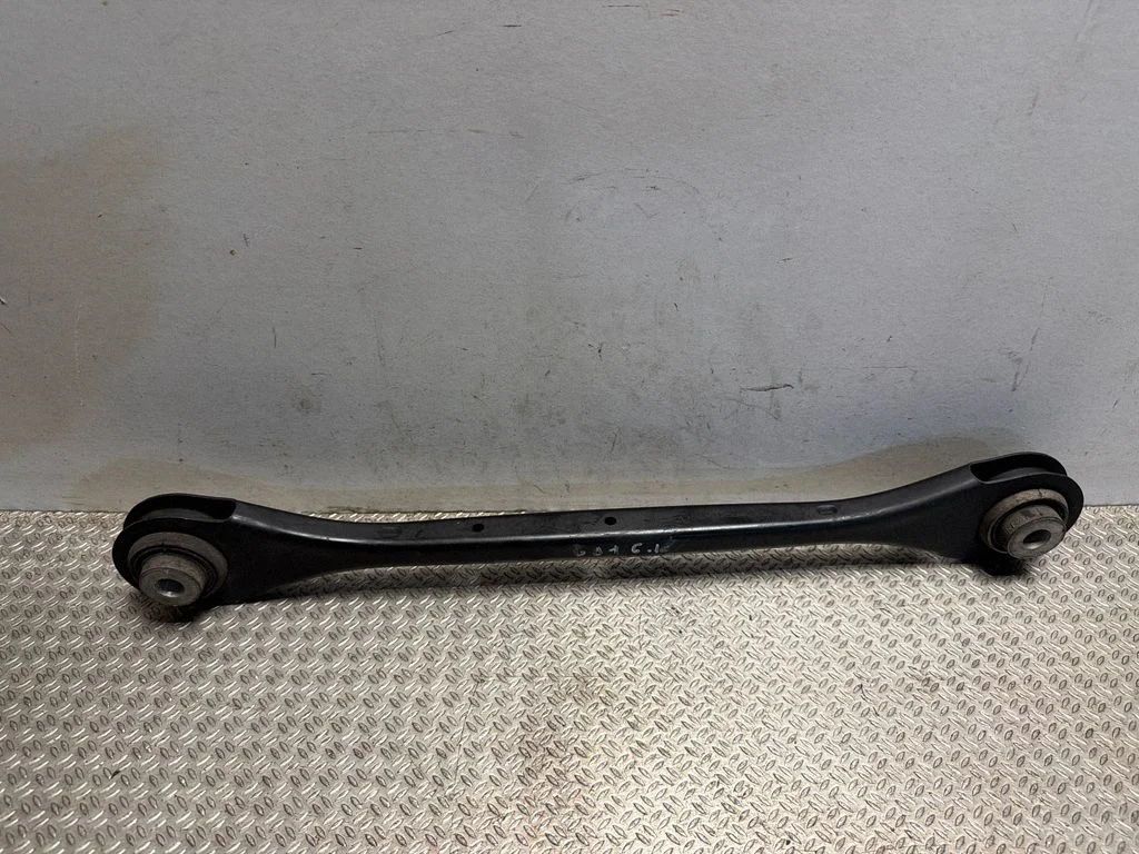 Rear control arm 6871017