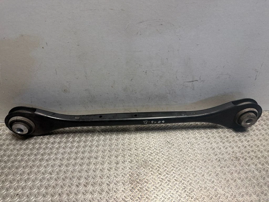 Rear control arm 6871017