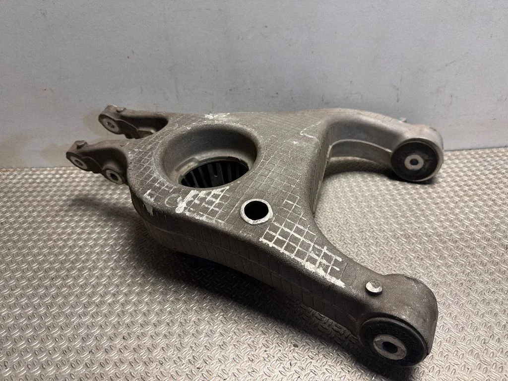 Tagumine ülemine õõtshoob 97033114202