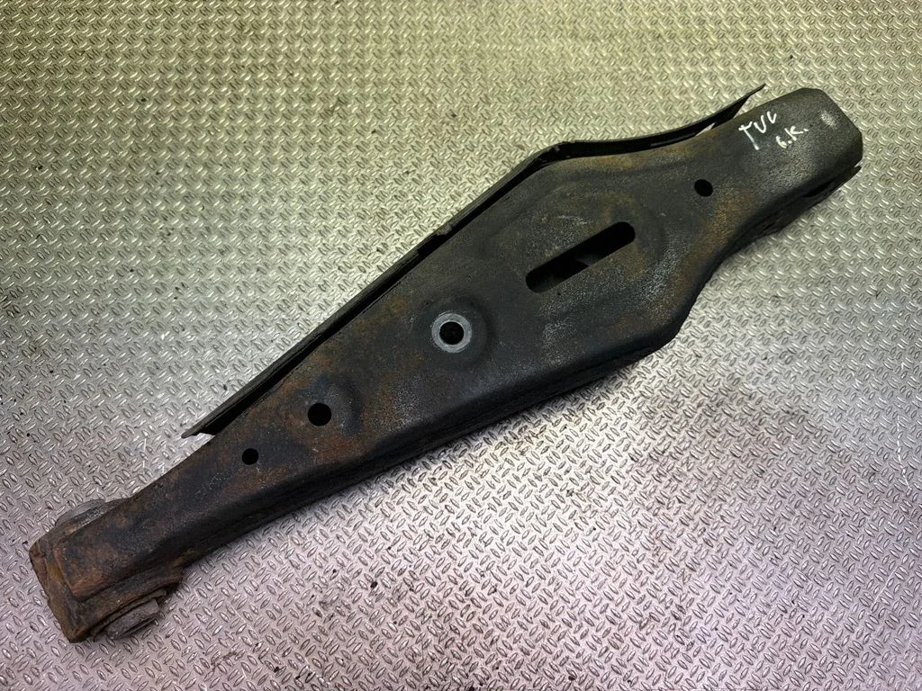 Rear upper control arm/wishbone 55210D3060