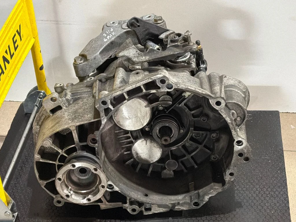Manual 6 speed gearbox