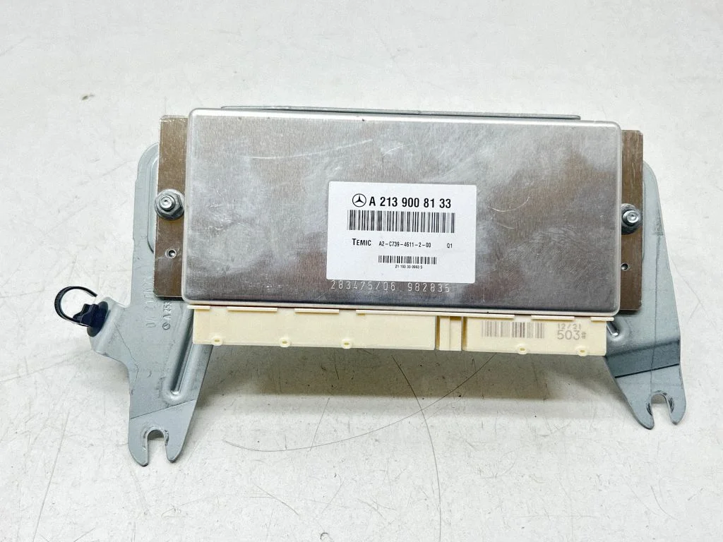 Sterownik zawieszenia pneumatycznego (tył) A2139008133