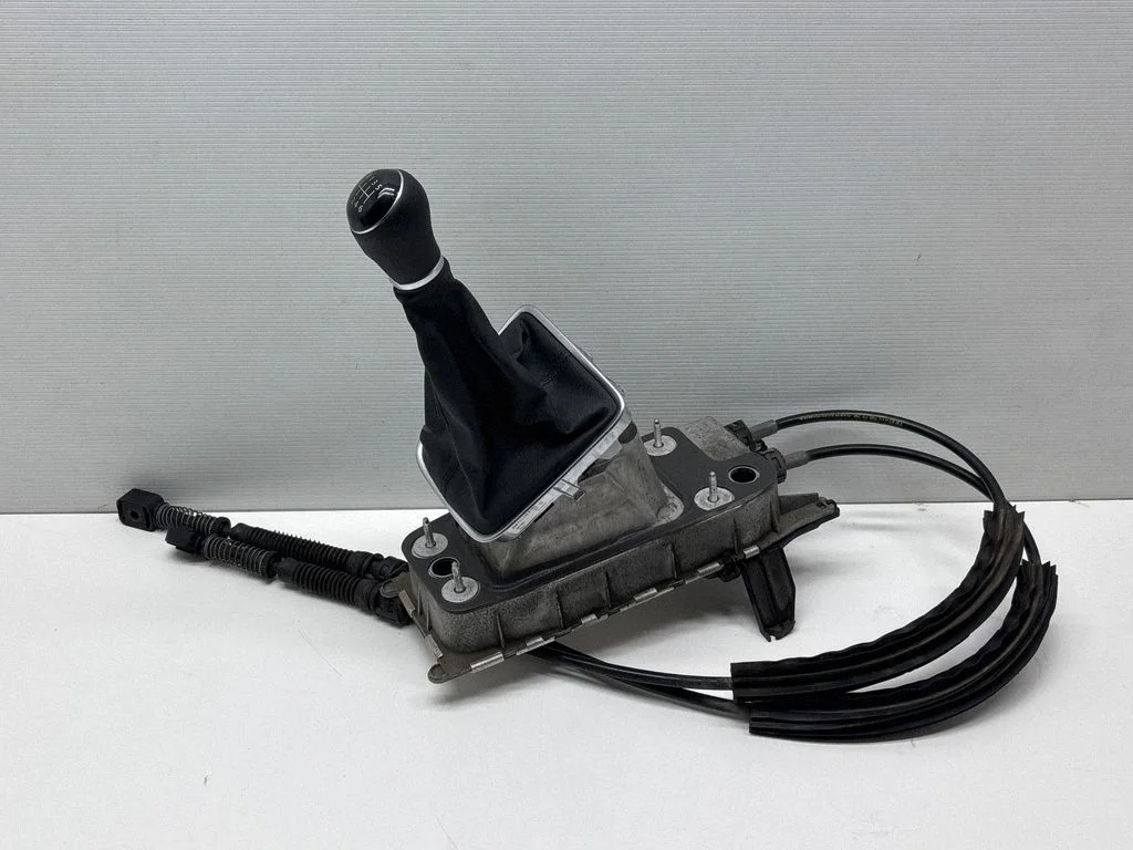 Gear selector mechanism 7N0711049B