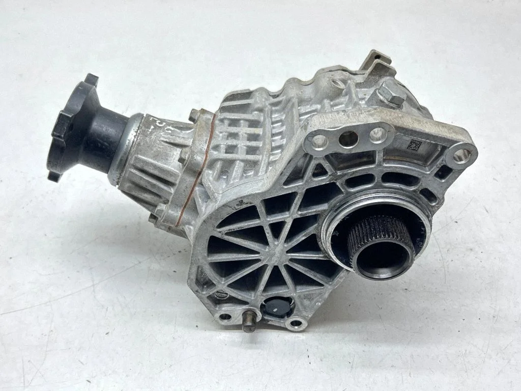 Front differential C31W2105