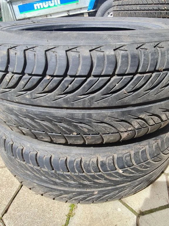 R15 summer tire – BMW 3 Series E92 E93 (2005-2014)