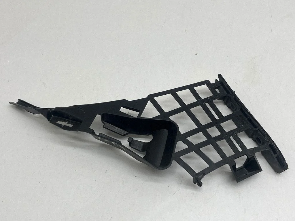 Front bumper mounting bracket A1178850621