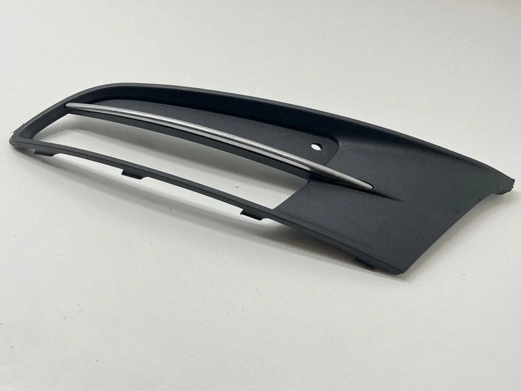 Front bumper lower grill 7N0853665B