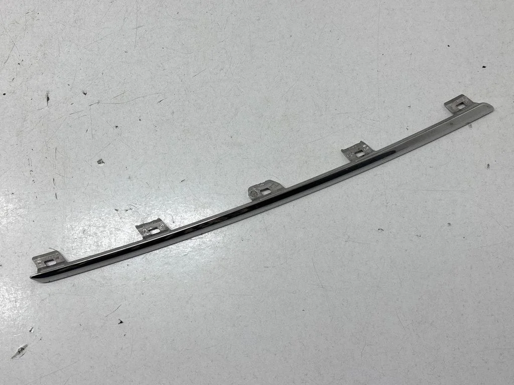 Front bumper splitter molding 623836831R