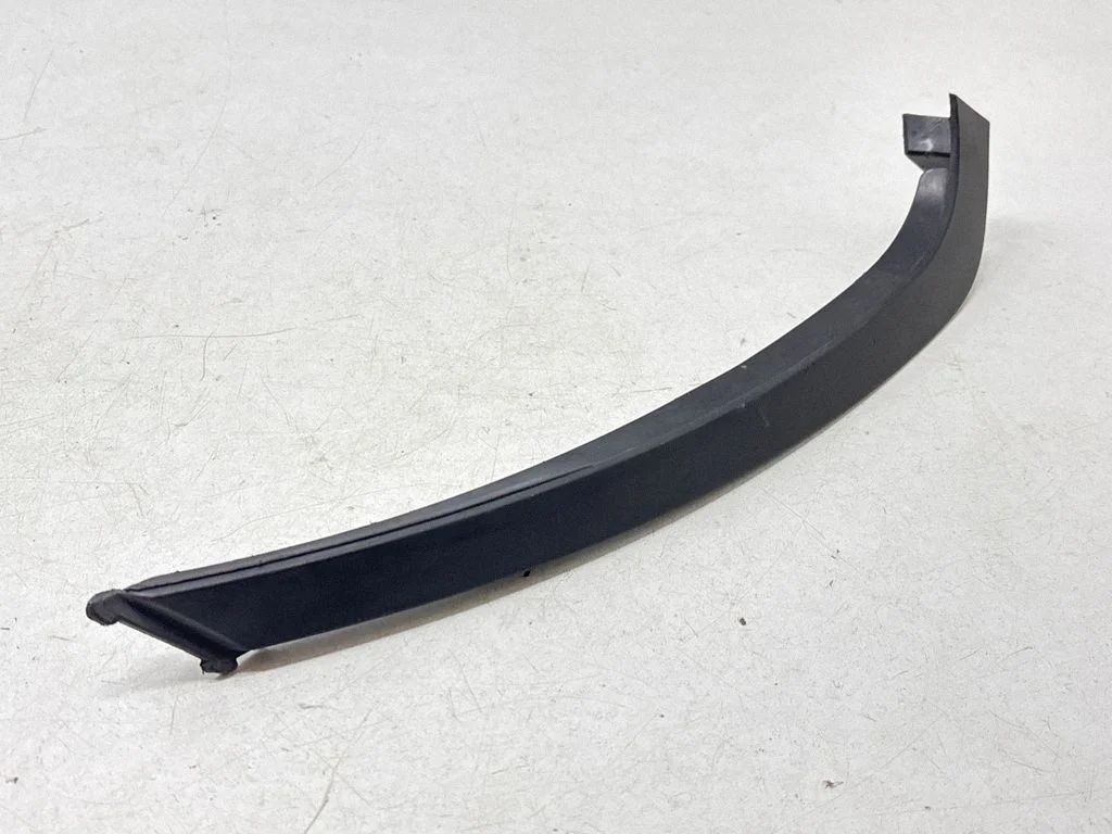 Front bumper splitter molding 260446232R