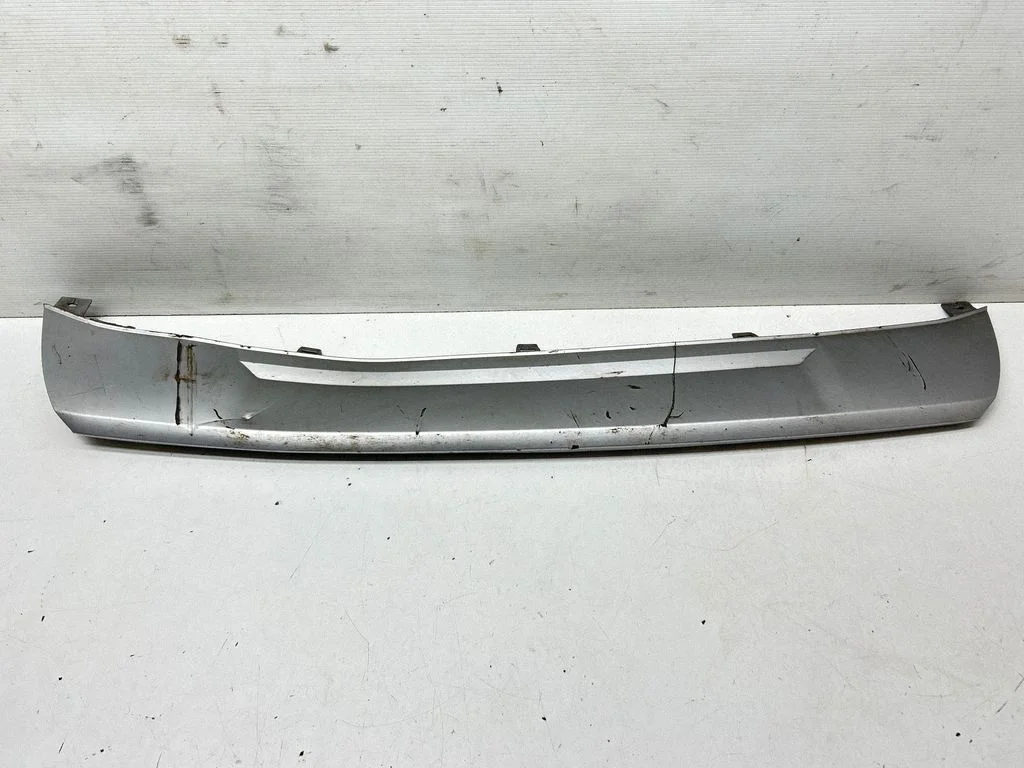 Front bumper lip 80A807531