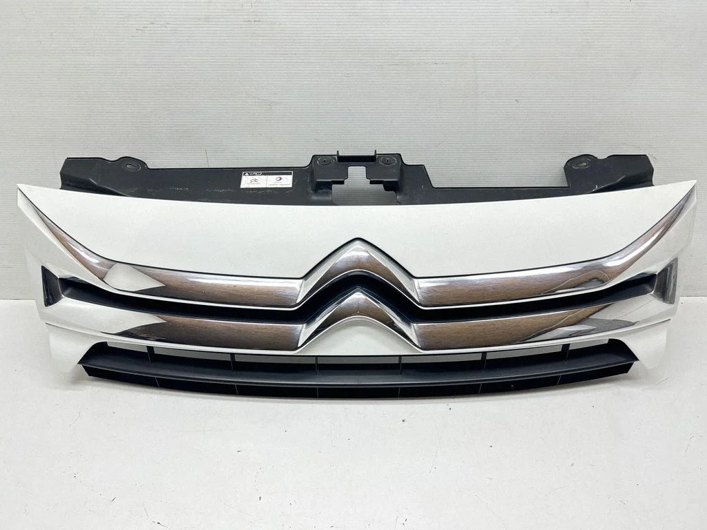 Front bumper upper radiator grill 1440172580