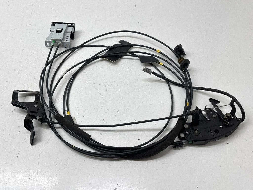 Engine bonnet/hood lock/catch 3035192A0