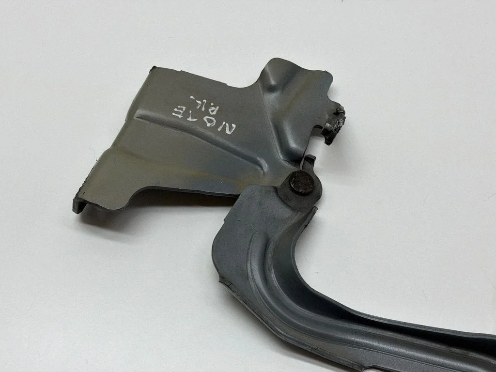 Mootorikapoti hinged – Nissan Note (E12) (2014-2016), eesmine vasak
