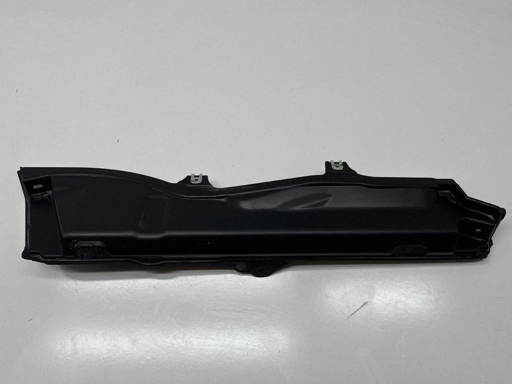 Wiper trim 7394812