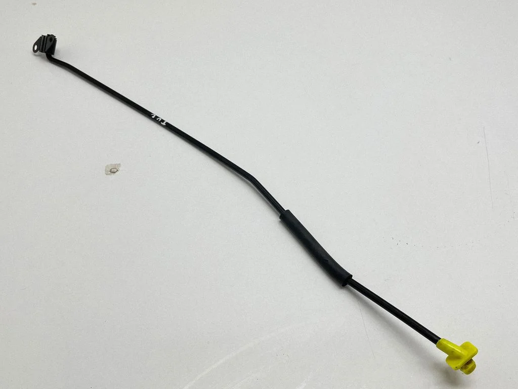 Engine bonnet/hood prop rod/strut – front