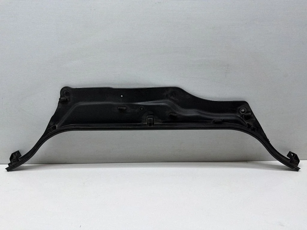 Wiper trim 7394819